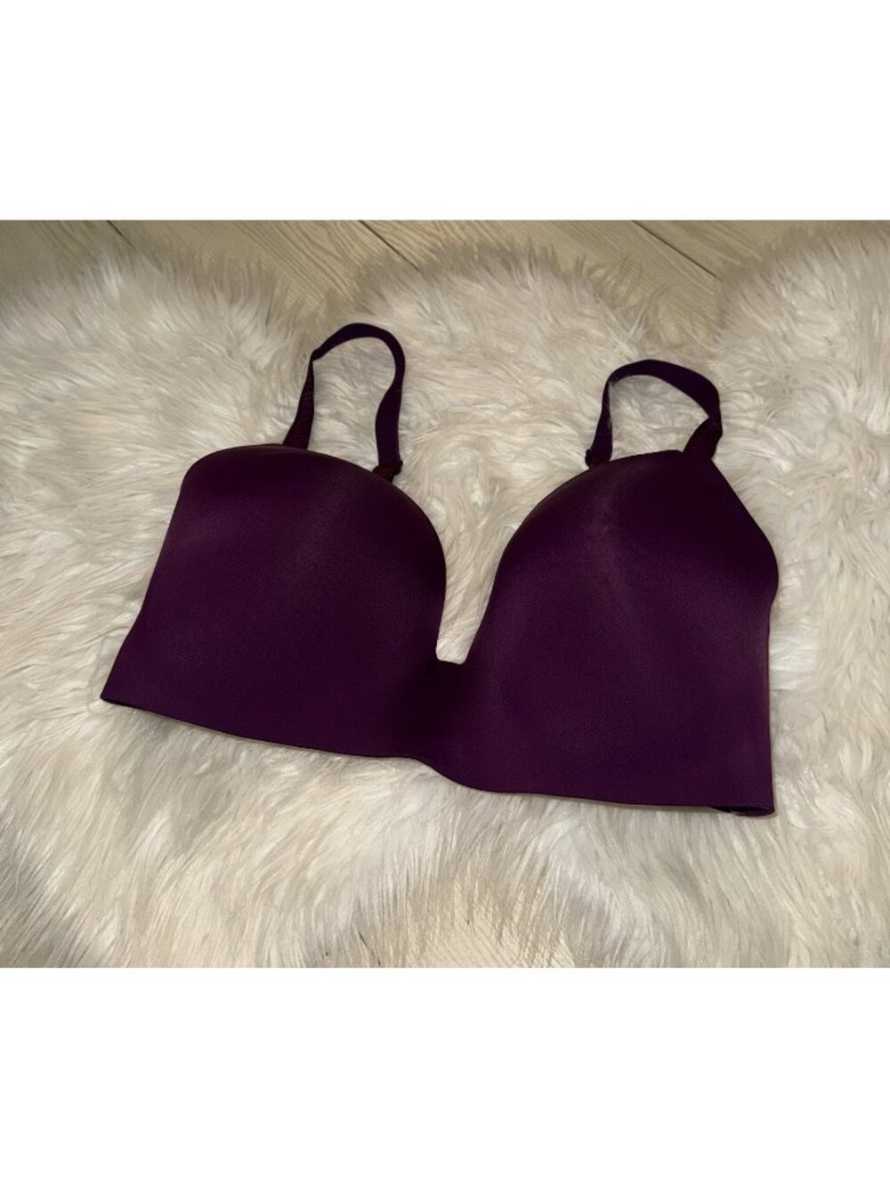 Victorias Secret T-Shirt Lightly Lined Wireless Bra Womens 36DDD Purple